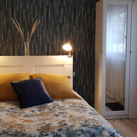 Agreable Petite Maison Proche Joigny Chamvres Bagian luar foto